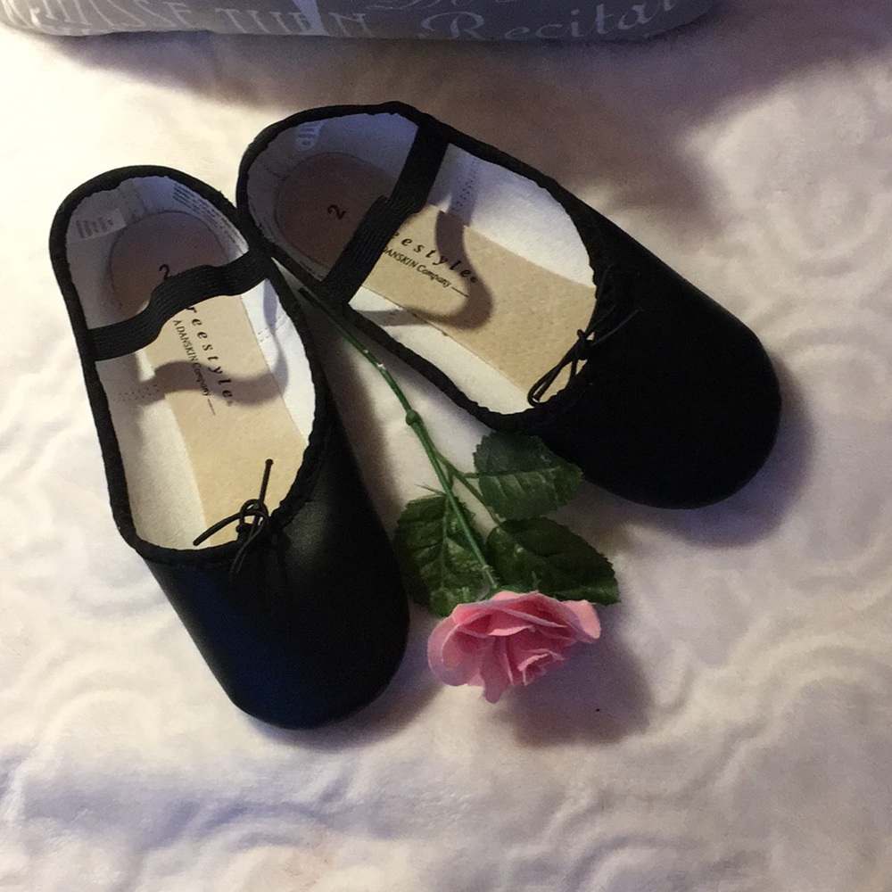 FREESTYLE BALLET SHOES girls size 2 - Picture 2 of 7